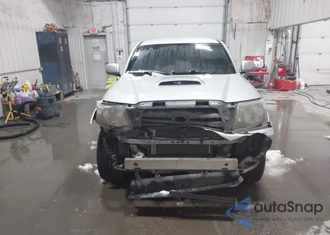 2010 Toyota Tacoma Base V6 z USA, uszkodzony, nr VIN 3TMMU4FN8AM022309